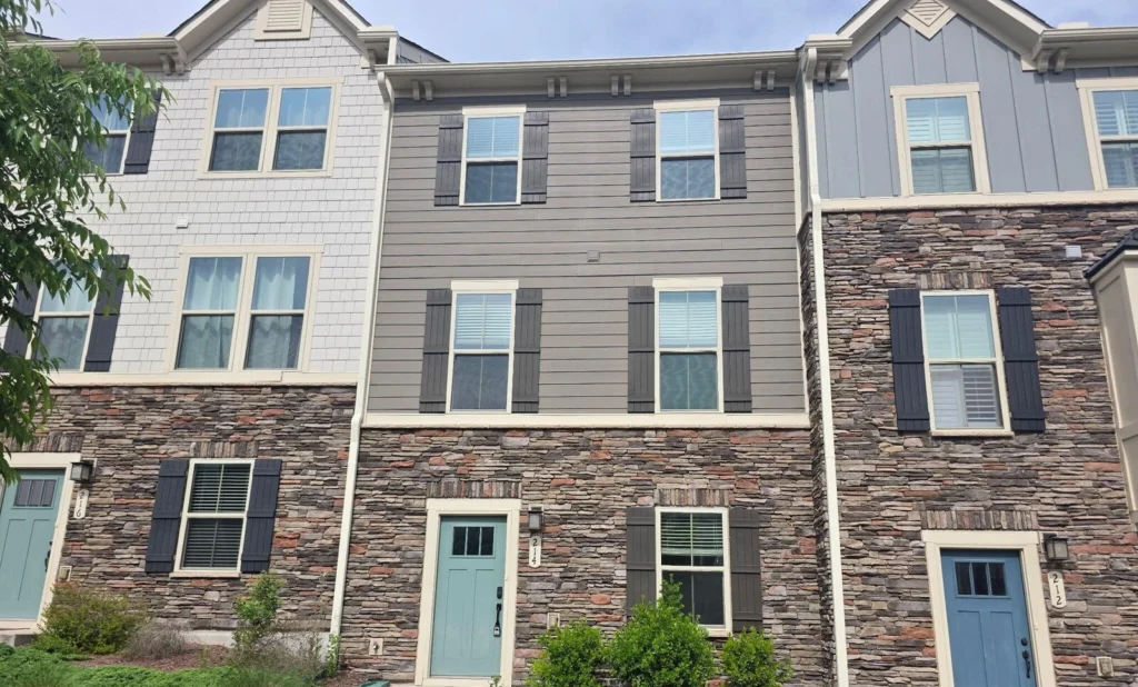 Luxury listing in cary